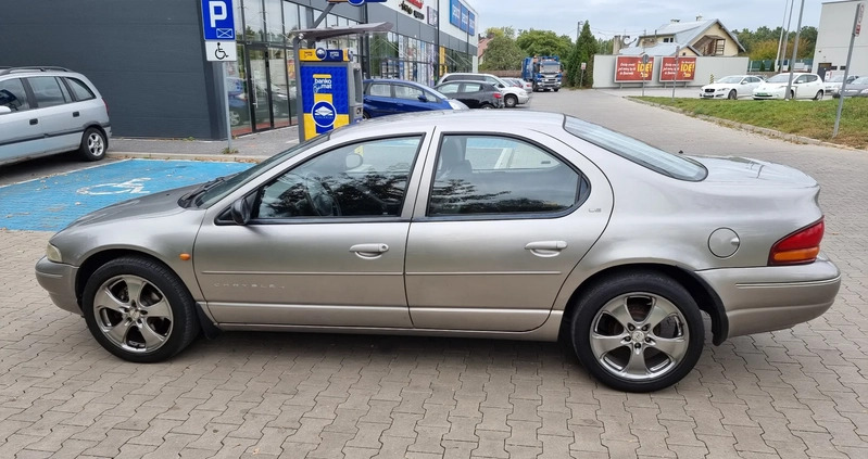 Chrysler Stratus cena 3900 przebieg: 201000, rok produkcji 2000 z Starogard Gdański małe 497